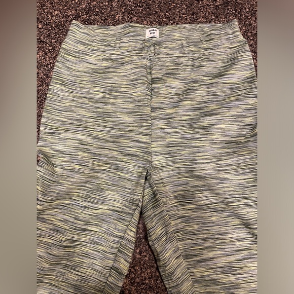 Aritzia Sunday Best green Maisy pants size m - Picture 6 of 6